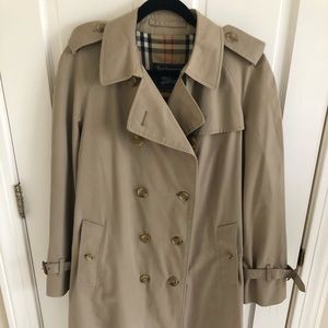 Authentic EUC Vintage Burberry Trench